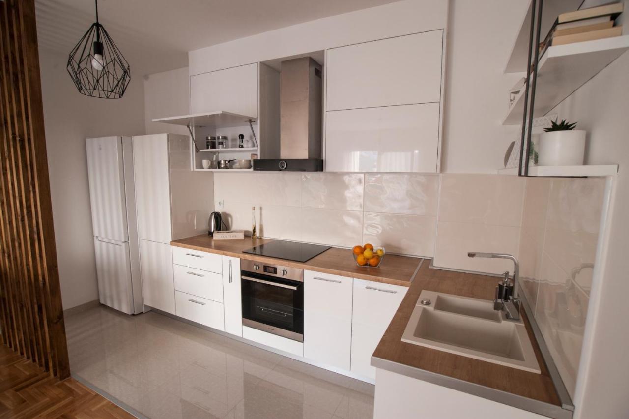 Apartman Avisi Требинье Экстерьер фото